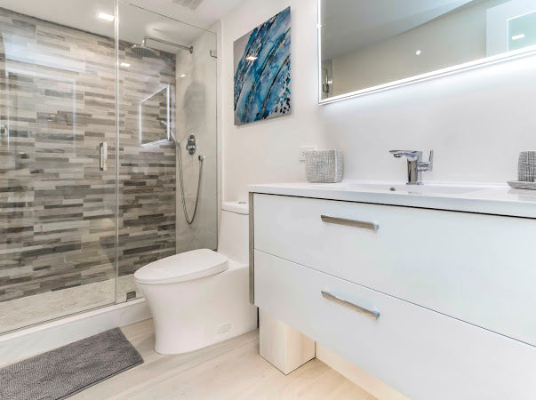 Luxury Oceanview Condo – Collins Ave #432